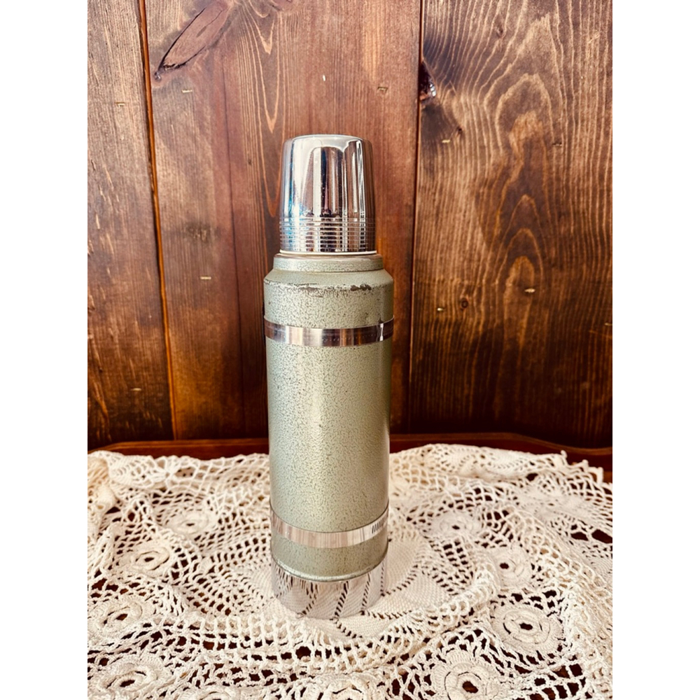 Vintage Aladdin Stanley Thermos No A-944B Quart 70's Hot/Cold No 100 Cup
